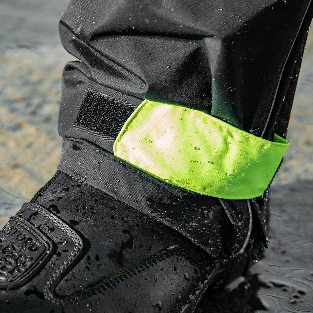 Oxford Stormseal Waterproof Oversuit - Black / Fluo 7 Oxford Stormseal Waterproof Oversuit - Black / Fluo - Image 5