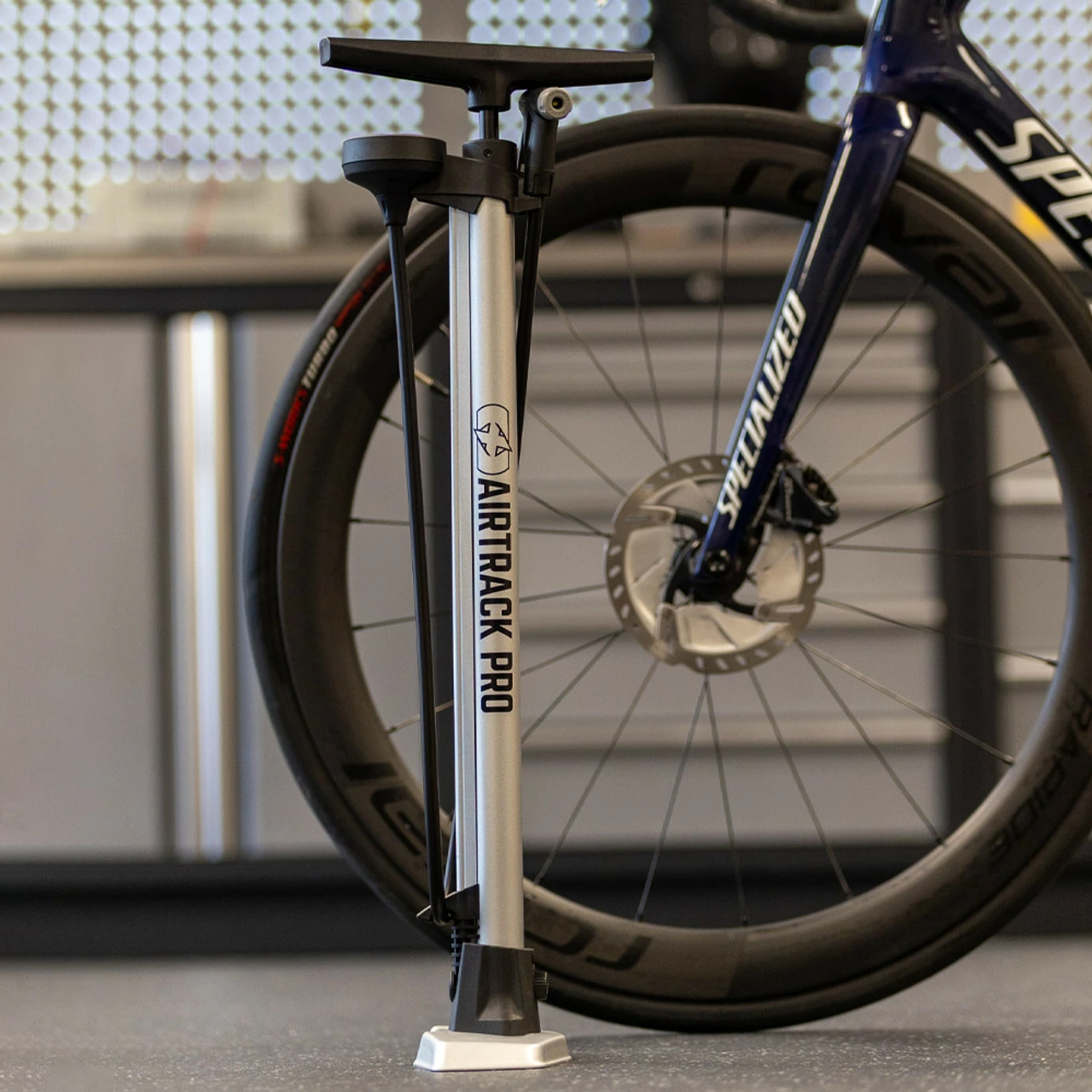 Oxford Airtrack Pro 2.0 Track Pump 7 Oxford Airtrack Pro 2.0 Track Pump - Image 5